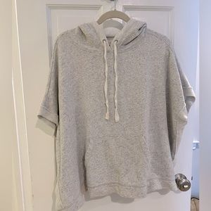 Lou & Grey Women’s hooded poncho in Heather Grey (size XS / S)